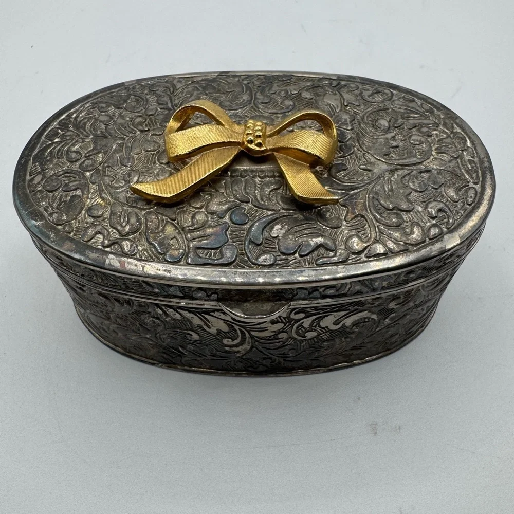 Victorian Style Silver Plated Trinket Box 1 3/4x4 inches With Red Insert Velvet